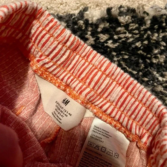 Boys 4T Shorts Collection - Carters, H&M, MM, Carhartt, & Gingham Brands - Picture 6 of 9